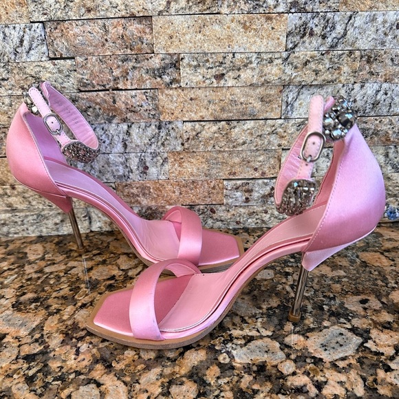 Alexander McQueen Crystal Strap Sandals in Pink - Picture 2 of 13